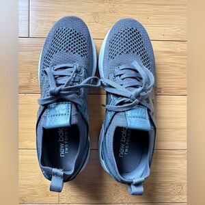 New Balance Women’s 247